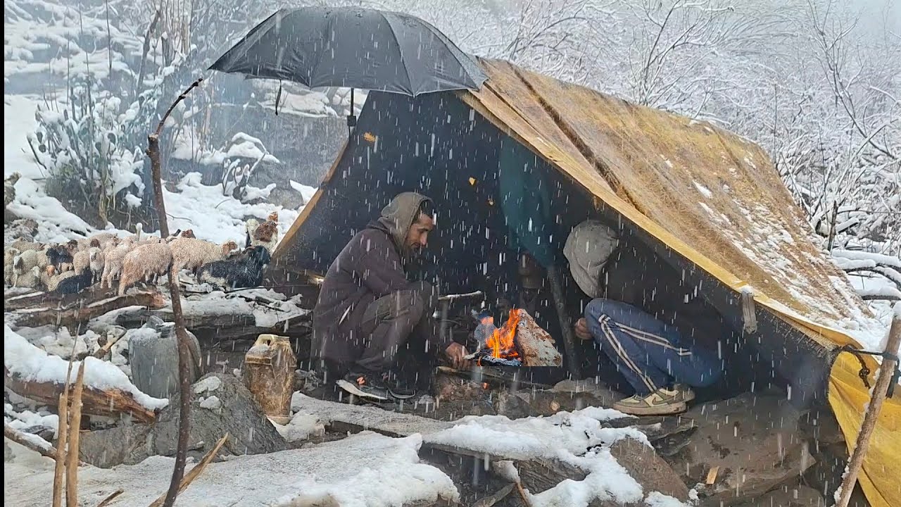 Best Life in A Himalayan Shepherd’s During The Snowfall | Most Relaxing | Village Documentary Video