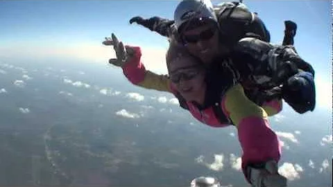 Crystal's first Skydive at Skydive New England