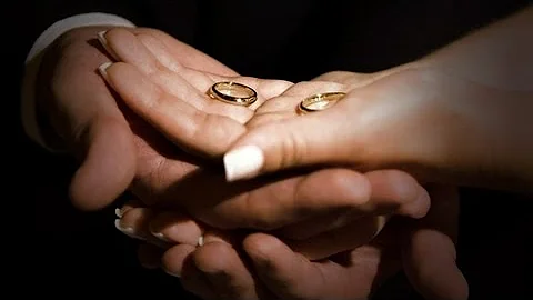 É possível a utilização de analogia para que seja considerado crime de bigamia art 235 situação de homem já casado que contrai nova relação com outra mulher em união estável?