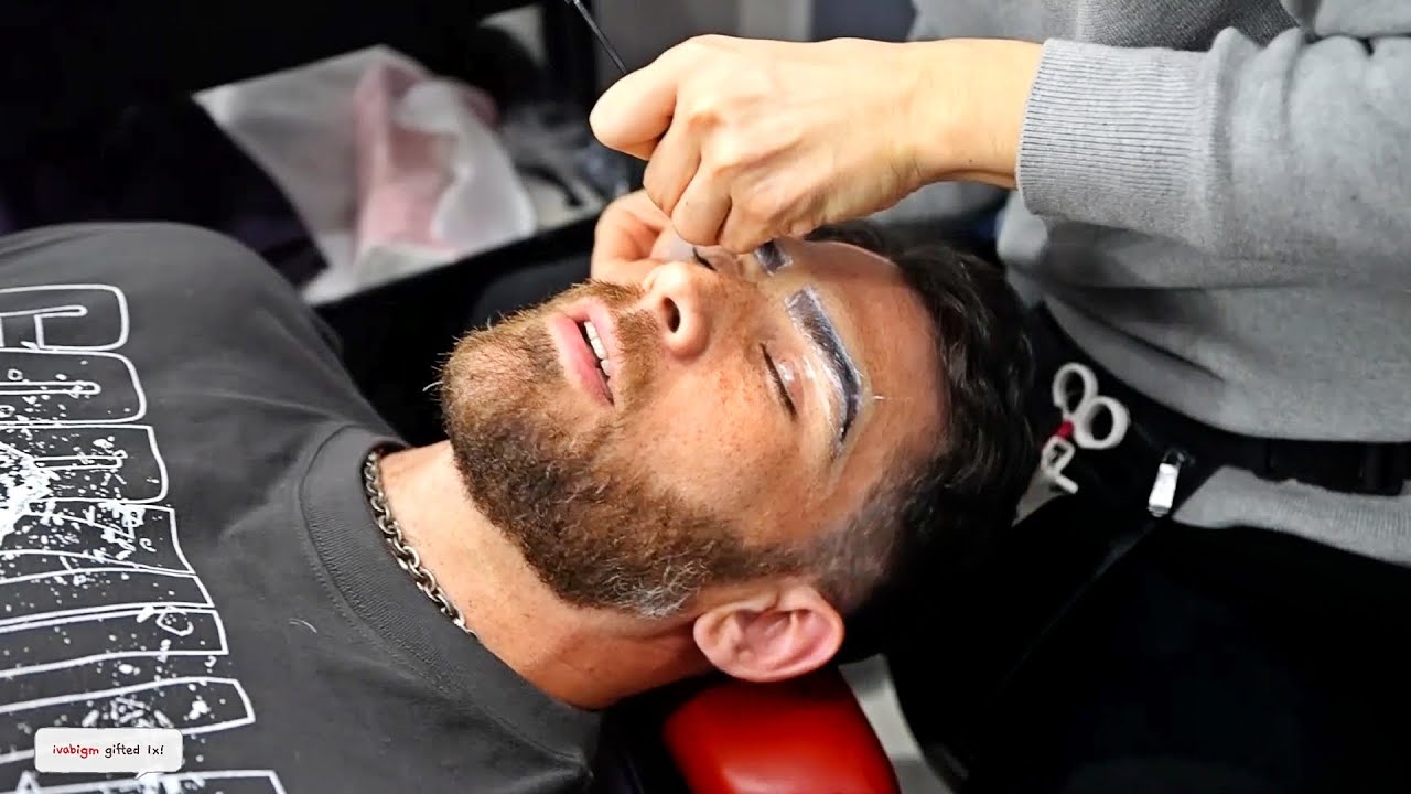 Hasanabi Gets His Eyebrows Waxed in Tokyo, Japan w/ WillNeff