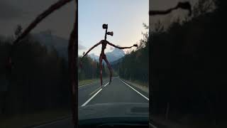 siren head caught on camera de mi auto en plena autopista. horror me  persigue