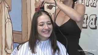 ANN MARIE HISTORIC FIRST LIVE HEADSHAVE ON THE INTERNET BLU RAY 262 HAIRCUT.NET NOW SHOWING