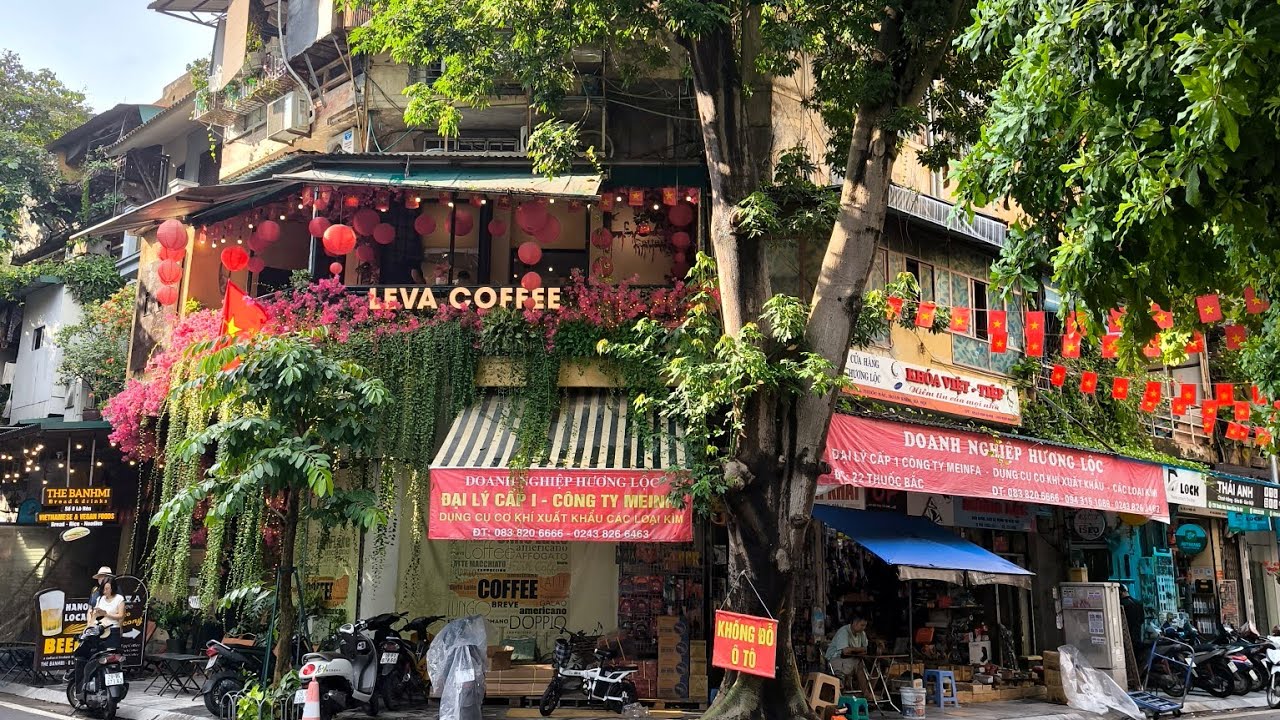 Hanoi Streets 🇻🇳 | Real Life in Vietnam