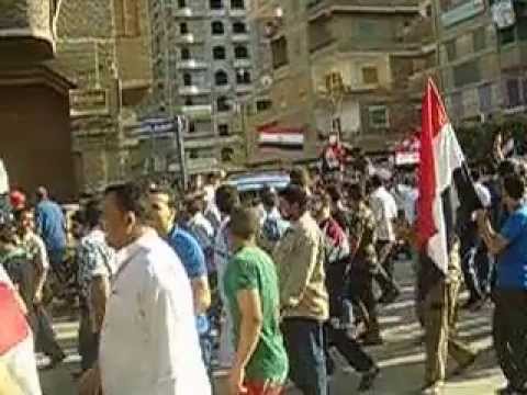 شباب المنوفيه يعبرون عن غضبهم من الخرفان بالشبشب