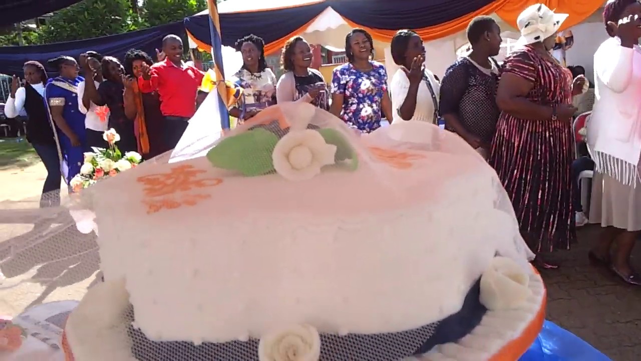 Best wedding entertainment Kenya, Mc Kipawa  from Tatuaz events