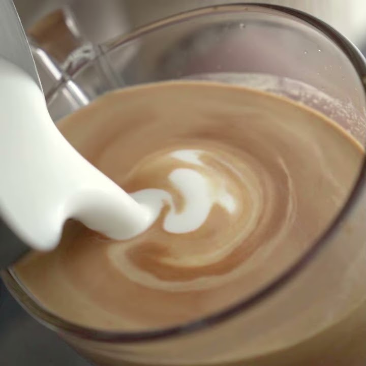 Espuma de leche en el café: Preparación y leche a utilizar