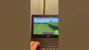 Minecraft on a 7 year old Chromebook but linux #tech #pc #techtok #gaming #minecraft