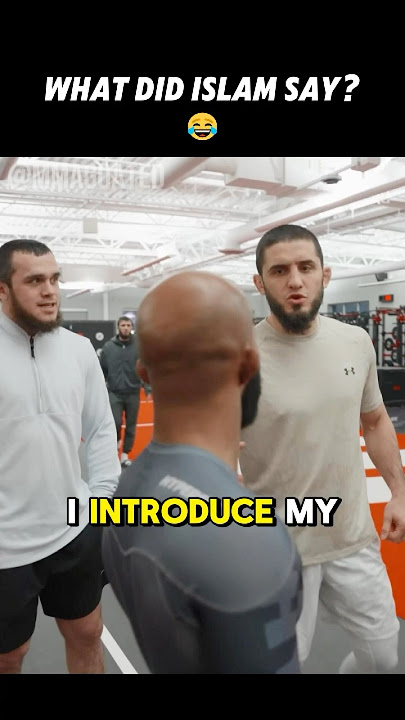 DJ couldn't believe what Islam said 😂 #shorts #ufc #islammakhachev #demetriousjohnson