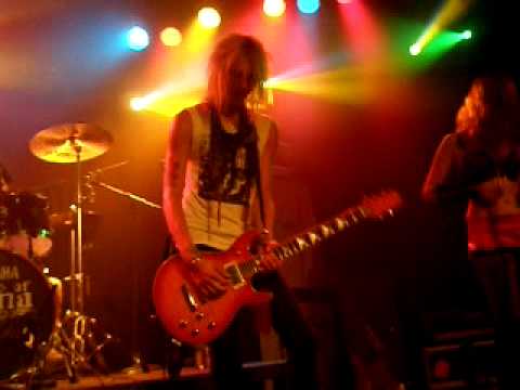 Vains Of Jenna - Knock'em Dead Kid Cruefest 2006