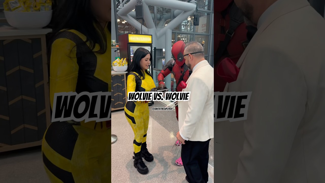 Who won? #foryou #wolverine #nycc #javitscenter #deadpoolandwolverinemovie
