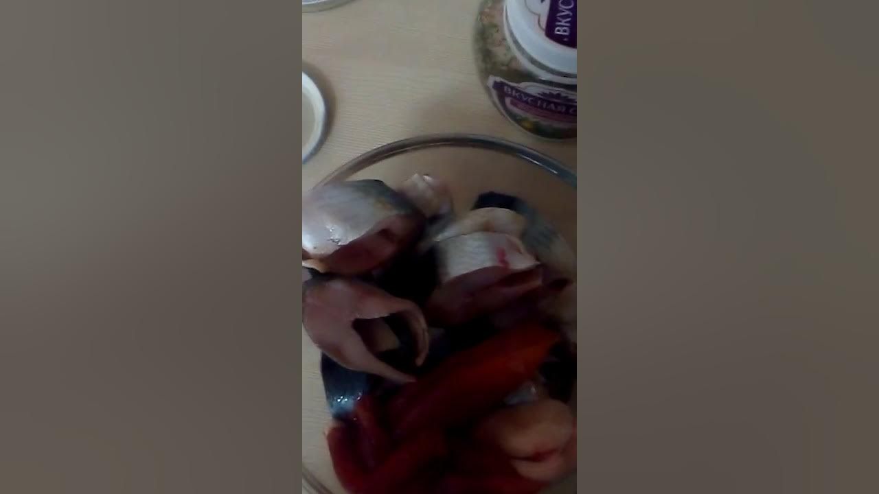 Сельдь консервированная при помощи АЭРОГРИЛЯ - YouTube