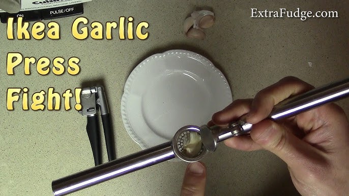 Dreamfarm Garject Lite | Non-Scratch Garlic Press with Ejector | All-In-One  Garlic Mincer Tool | Nylon Plastic Garlic Peeler | Easy-To-Clean Garlic