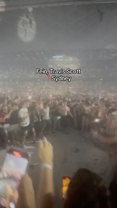 The craciest mosh Ive been to yet ðŸ˜#travisscott #sydneytravisscot #fein #mosh