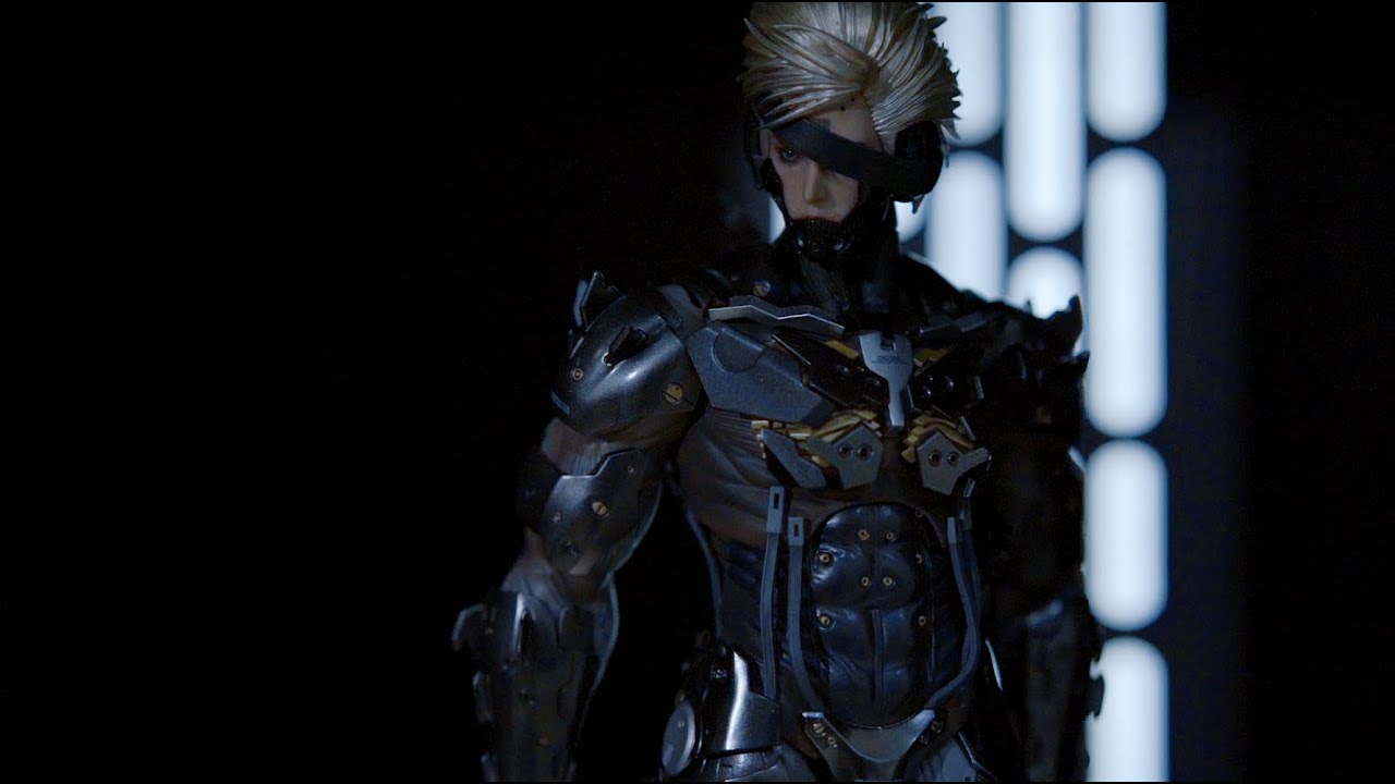 Hot Toys Figure MGS Rising Raiden - YouTube
