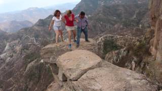 ¿Has movido la piedra volada en Las Barrancas del Cobre, Chihuahua?