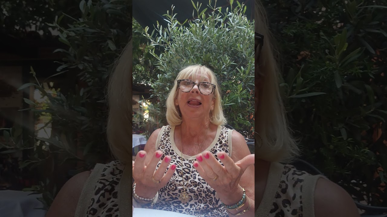 Joëlle, patient from the Paris region — definitive teeth fitted in Tirana