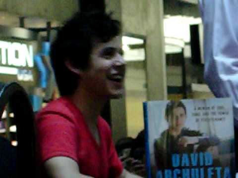 David Archuleta book signing Mall of America 2010
