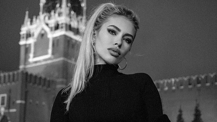 🌹Ты совсем меня не замечаешь, я давно скучаю очень очень🖤🖤🖤