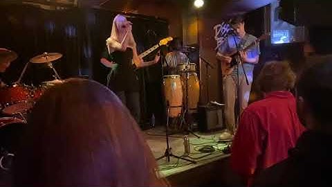 Slippery When Wet | Fl!rt The Band