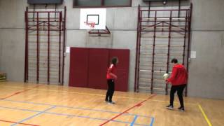 Cto Voetbalsters Tonen Skills Op Merkelbachschool In Amsterdam