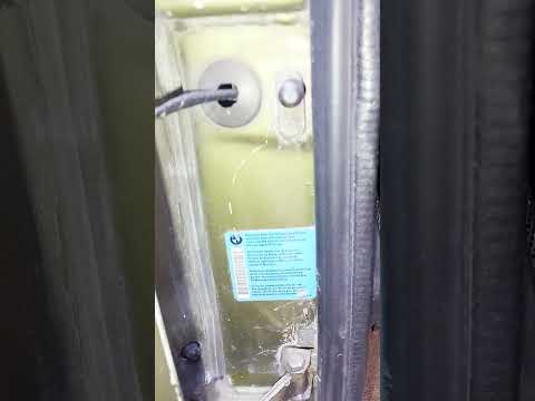 ب ام و ۳۱۸ مدل ۱۹۷۹ آنتیک و کلکسیونی سپر امریکایی رینگ آلپینا ایران کلاسیک مارکت مرتضی سمیعی