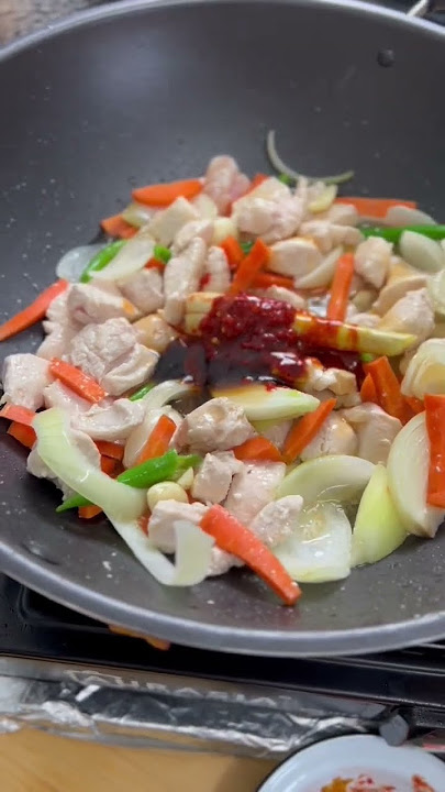 Ayam Paprik. Sekali-sekali masak ayam paprik sendiri, puas rasanya.