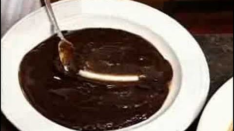 The Magic of Chef Paul - Making a Roux