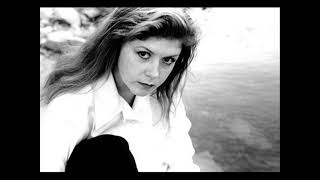 Kirsty MacColl - Walking Down Madison (Live at Fleadh, London 1993)