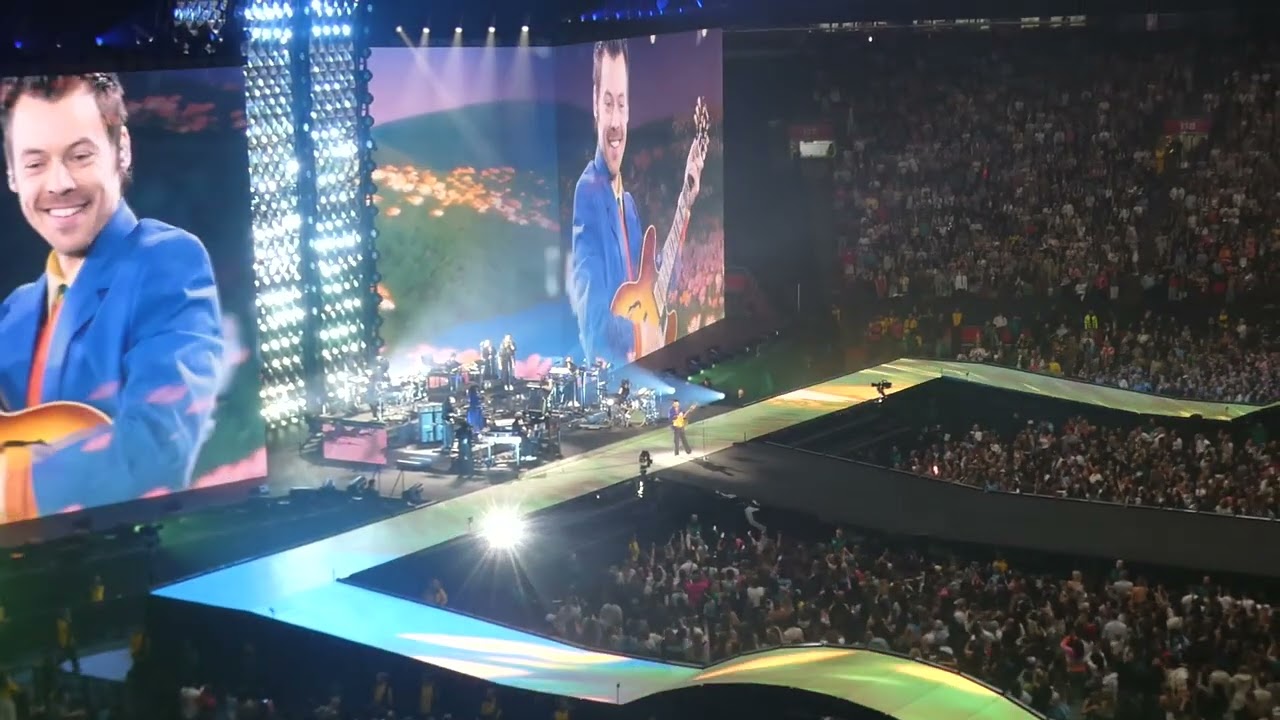 Watch Harry Styles, Amsterdam N2 in its entirety, 17/5/2026 on YouTube Watch Harry Styles, Amsterdam N2 in its entirety, 17/5/2026 on YouTube