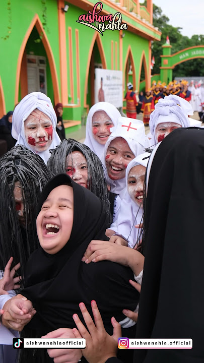 AISHWA KETAKUTAN DI KEROYOK HANTU