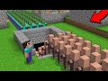 CAN NOOB SAVE ALL VILLAGERS FROM ZOMBIES? Minecraft - NOOB vs PRO