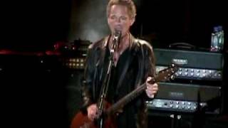 Watch Lindsey Buckingham I Know Im Not Wrong Live video