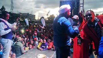 Waaa!!! See the reaction from the crowd as Eddie Gathenge, bahati performs on stage