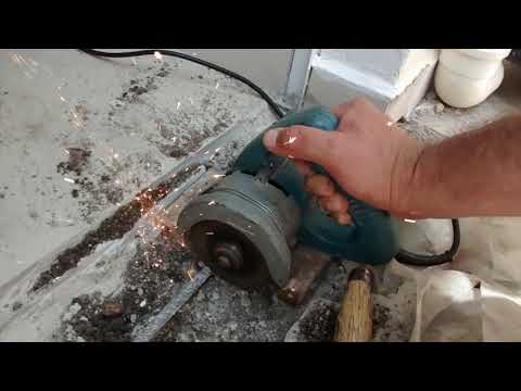 Makita com disco de cortar ferro 