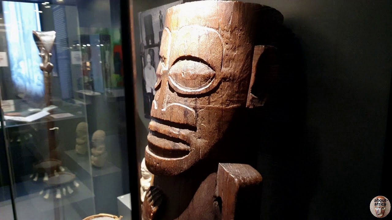 Exhibition Tikimania. Museum Fünf Kontinente, München. Art from Bernd Zimmer.