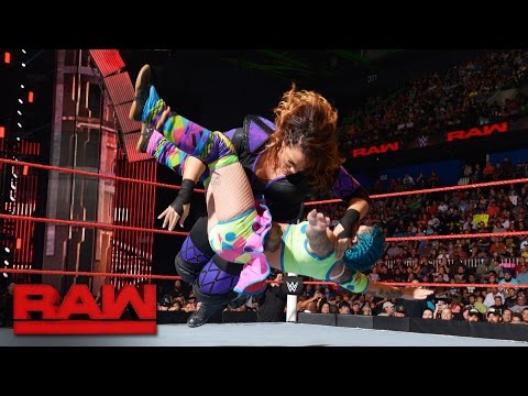 Nia Jax vs. a local competitor: Raw, Aug. 15, 2016