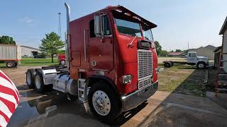 Cabover Freightliner!!!!! Steering wheels, Test drives and loud Jake Brakes!!