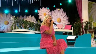 Pernilla Wahlgren – Utan dig - Lotta på Liseberg (TV4)