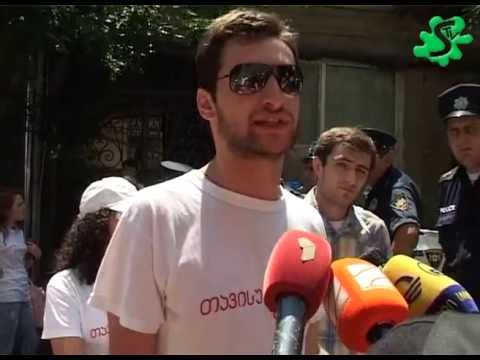 რასმუსენის შეხვედრა სტუდენტებტან