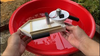 DIY_ How to make a wind-powered boat from a DC motor and discarded foam // PCS 2001