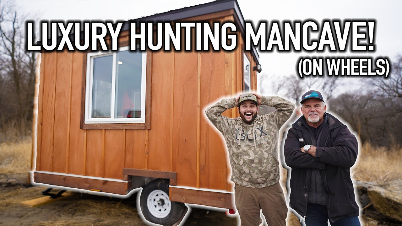 I Built The World's Most LUXURIOUS Deer Blind and GAVE IT TO FLAIR!