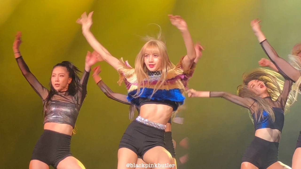 190202 4k BLACKPINK In Your Area Manila   Lisa  Swalla