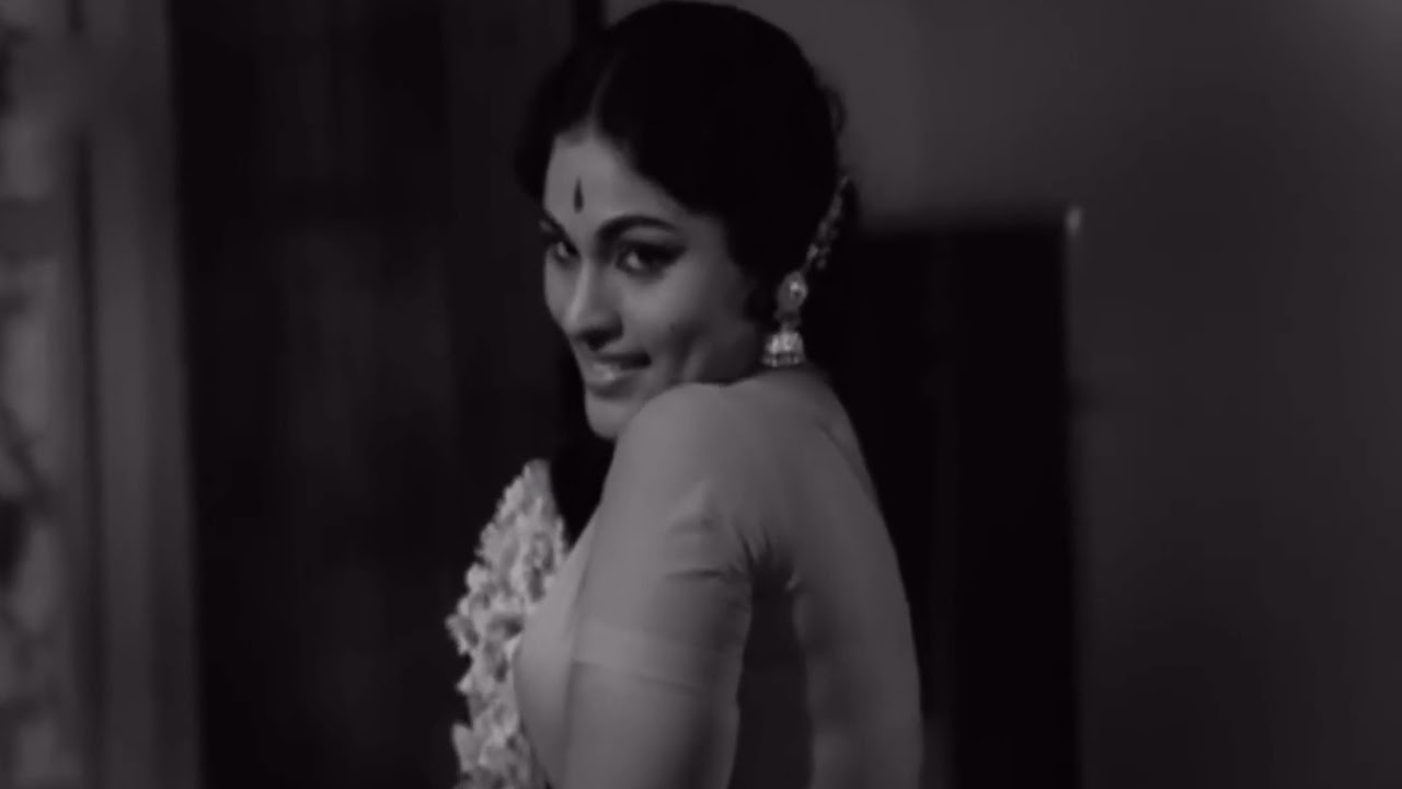 Malarambanezhuthiya   Manthrakodi 1972