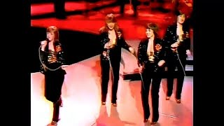 THE NOLANS. [ I'M IN THE MOOD FOR DANCING ] (1981)