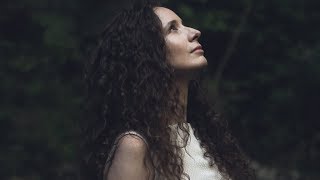Hana Mačkovšek - Zdaj (Official Music Video)