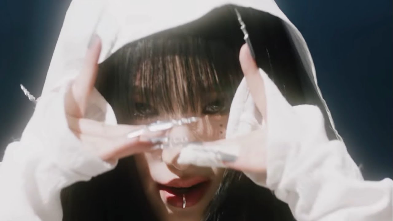 CHOI YENA - BAD HOBBY M/V