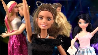 La Fête de Barbie Histoires de Poupées Adrien Marinette Chica Vampiro