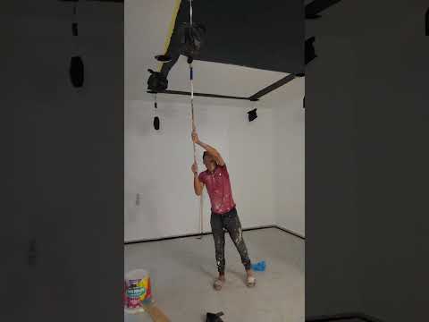 طلاء ساتيني ماااط