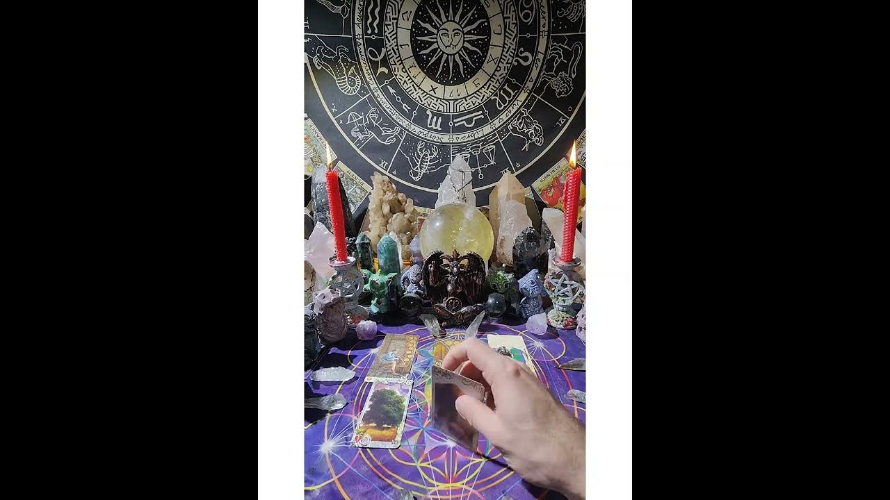 Таро оракул полной луны. Линн дениз. Магический оракул славян. Оракул октября. Таро киппер.