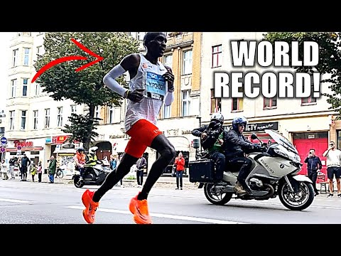 Eliud Kipchoge Crushes The Marathon WORLD RECORD! || 2022 Berlin Marathon